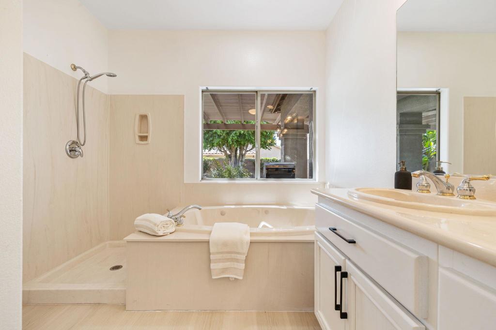 MLS #219136030DA image #14