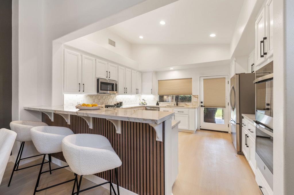 MLS #219136030DA image #3