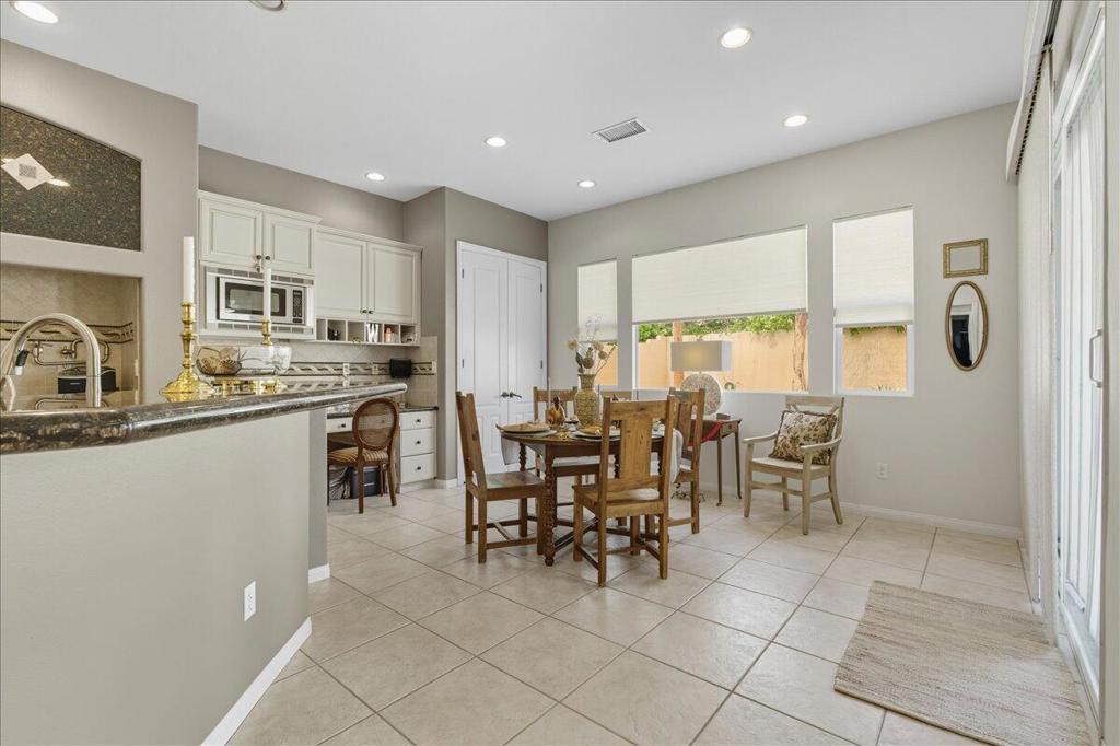 MLS #219136033DA image #15