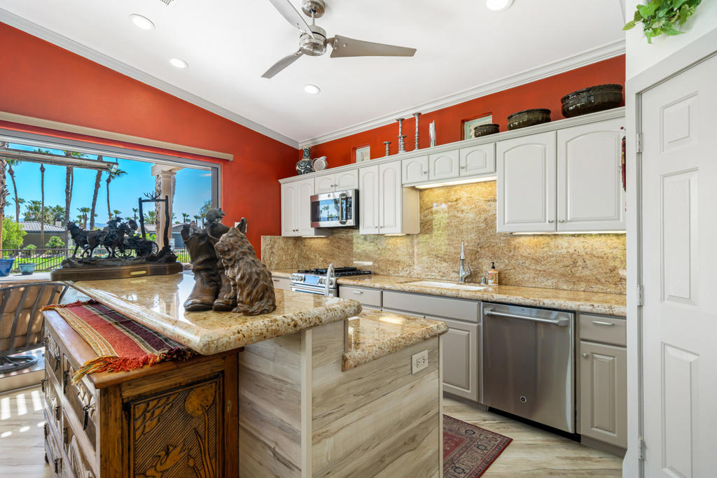 MLS #219136035DA image #17