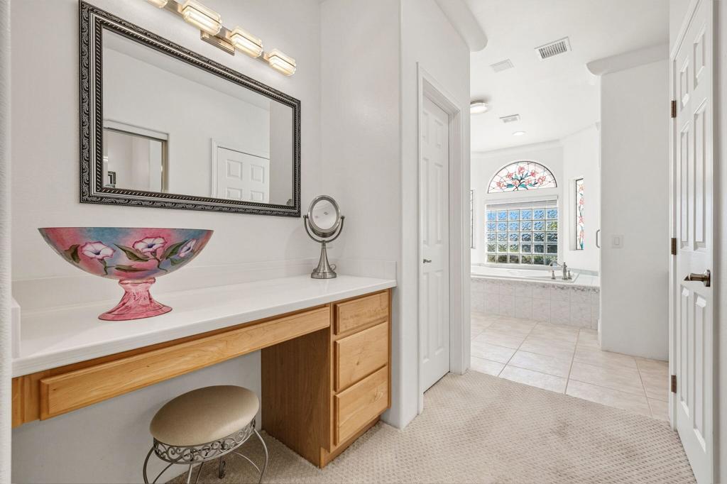 MLS #219136036DA image #10