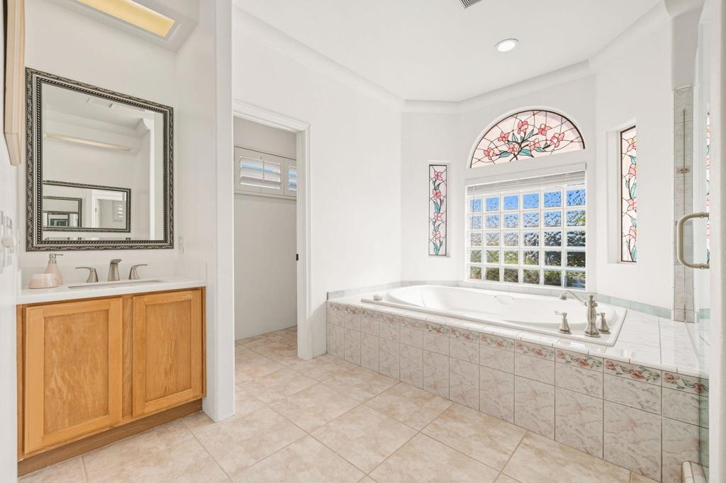 MLS #219136036DA image #12