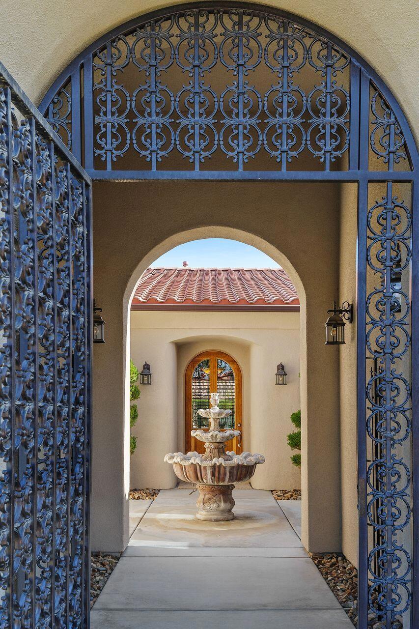 MLS #219136048DA image #2