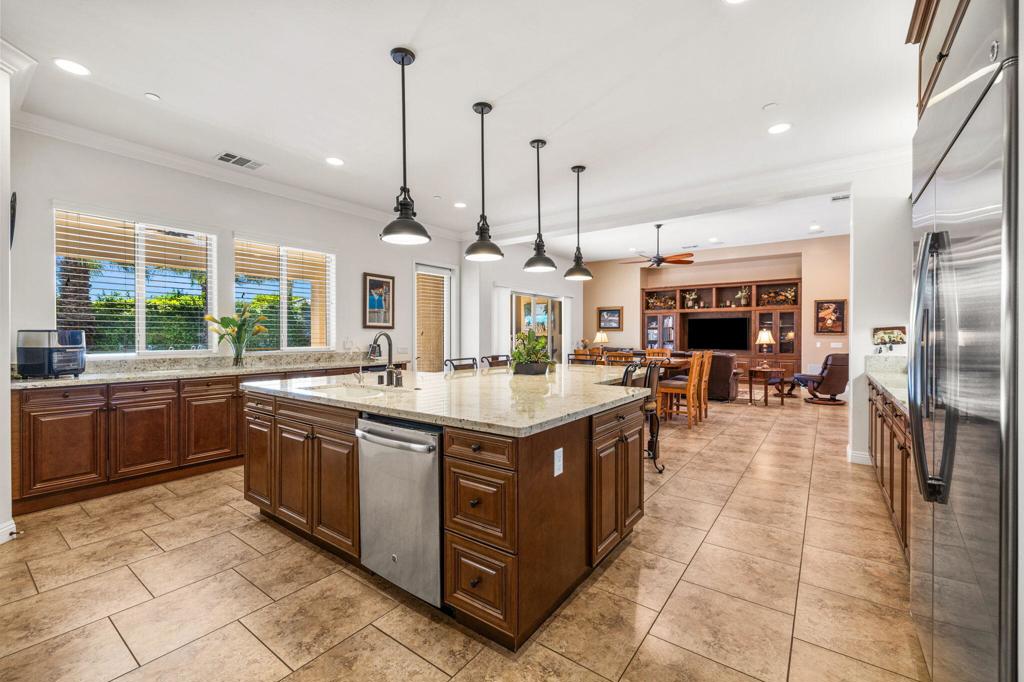 MLS #219136055DA image #14