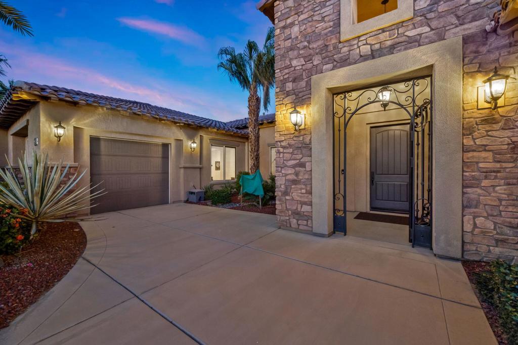 MLS #219136055DA image #5