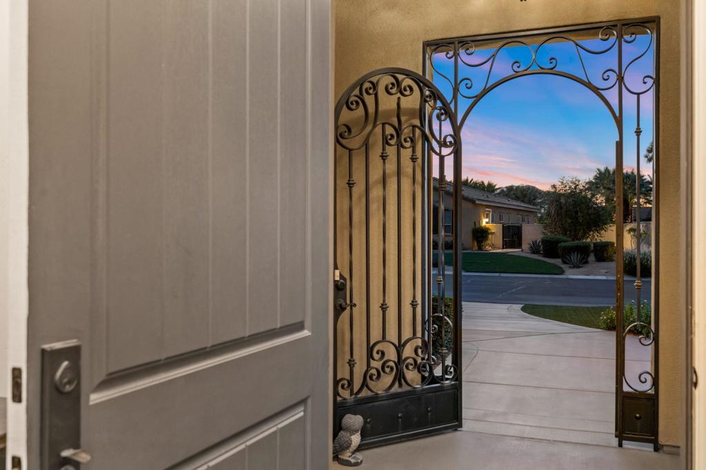 MLS #219136055DA image #6