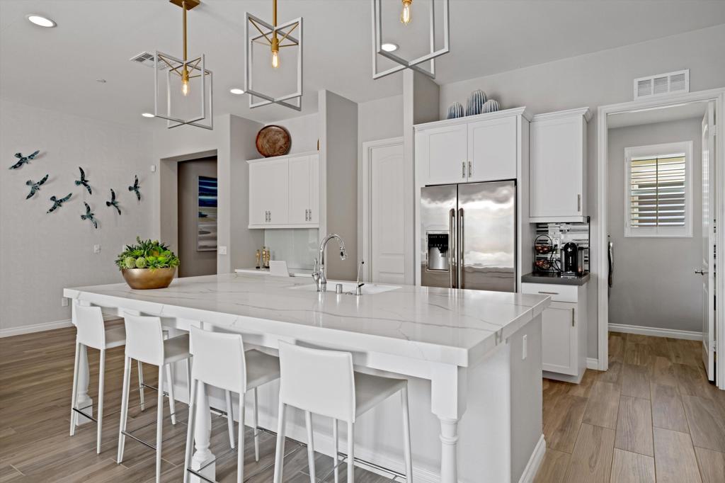 MLS #219136056DA image #16