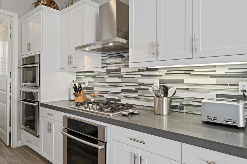 MLS #219136056DA image #17