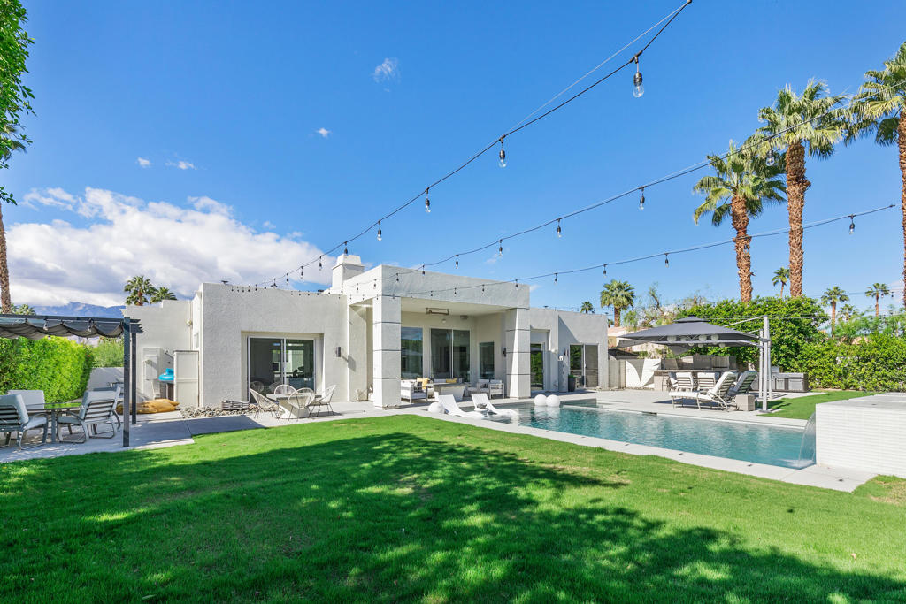 MLS #219136066DA image #2