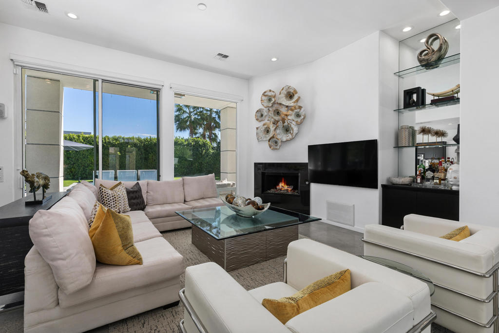 MLS #219136066DA image #23