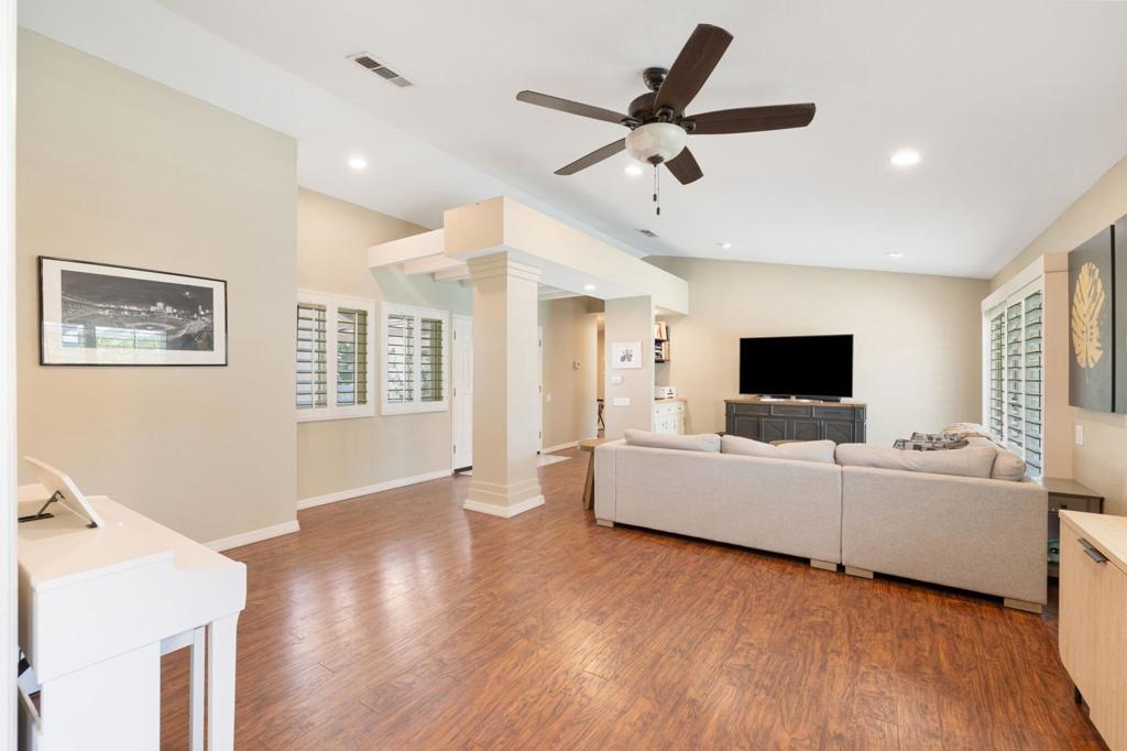 MLS #219136079DA image #17