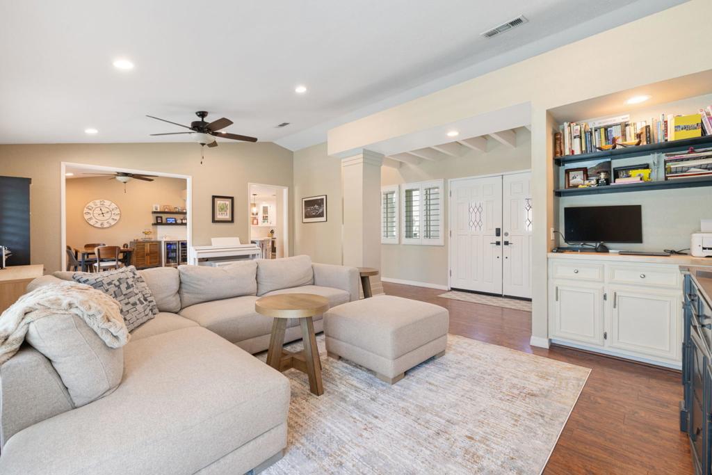 MLS #219136079DA image #6