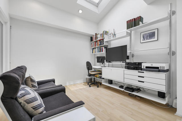 MLS #219136111DA image #7