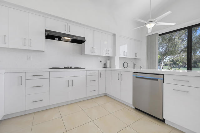 MLS #219136111DA image #9