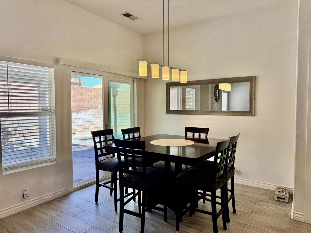 MLS #219136120DA image #2