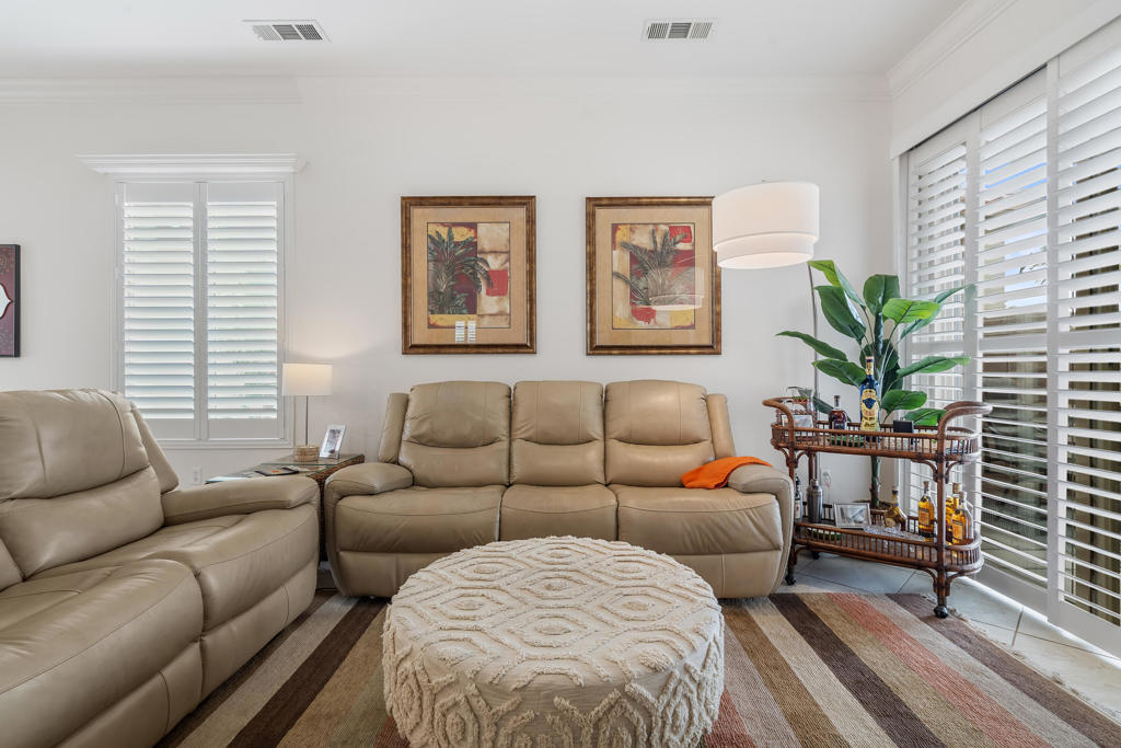 MLS #219136121DA image #10