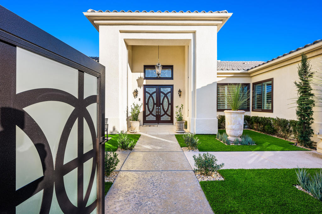 MLS #219136125DA image #2