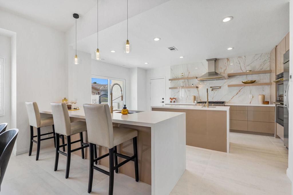 MLS #219136126DA image #2