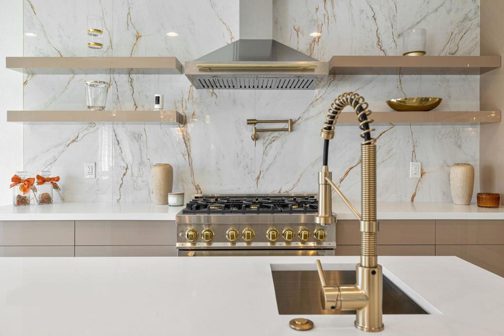 MLS #219136126DA image #3