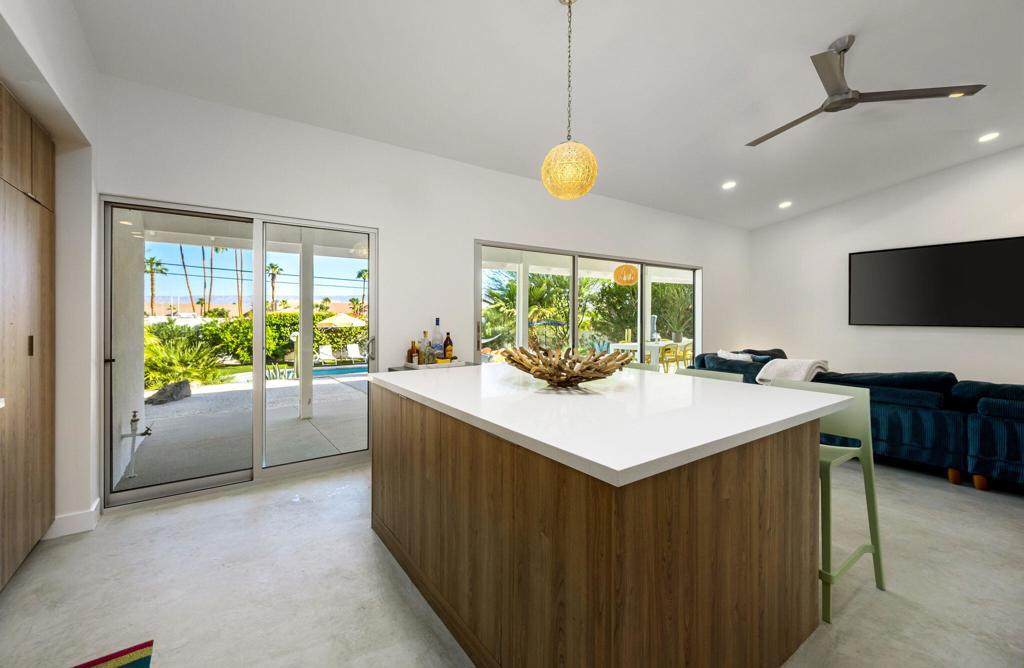 MLS #219136128DA image #10