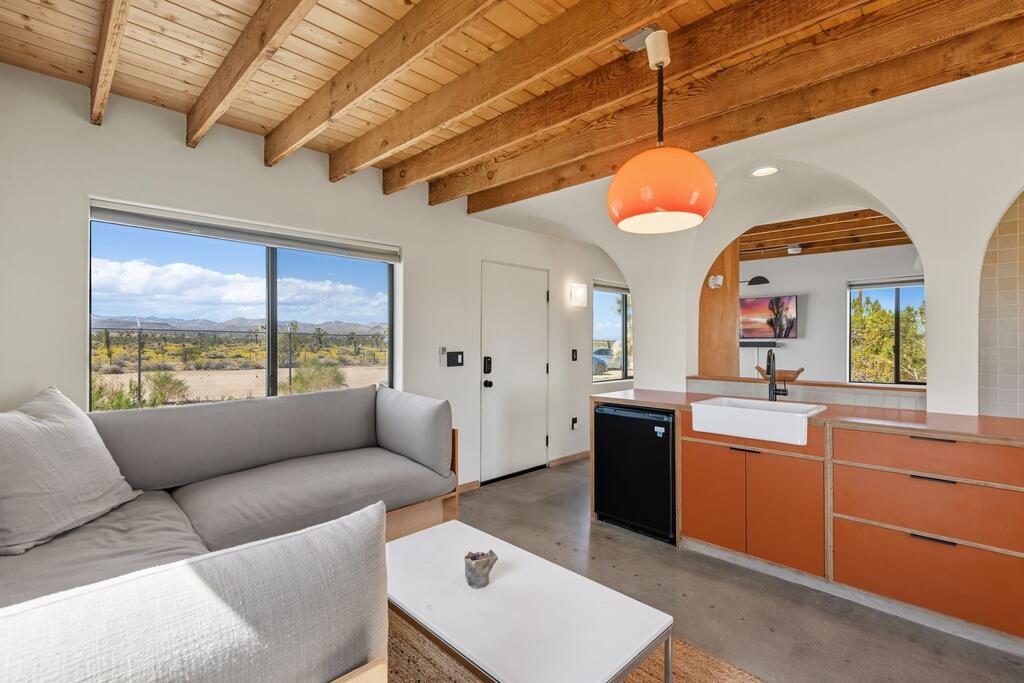 MLS #219136142DA image #3