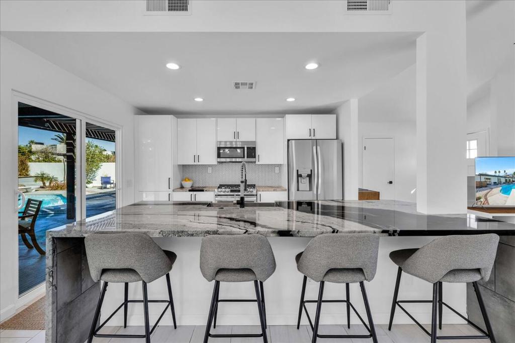 MLS #219136159PS image #2