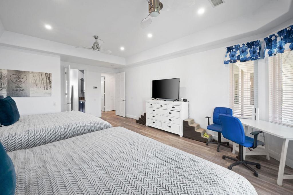 MLS #219136183DA image #19