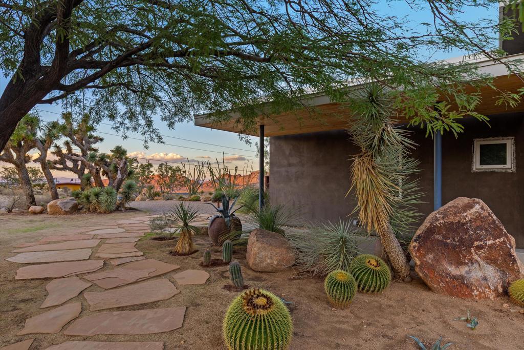 MLS #219136191PS image #2