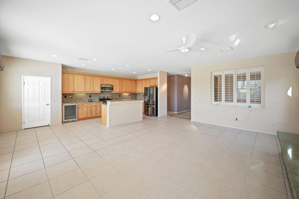 MLS #219136195DA image #15