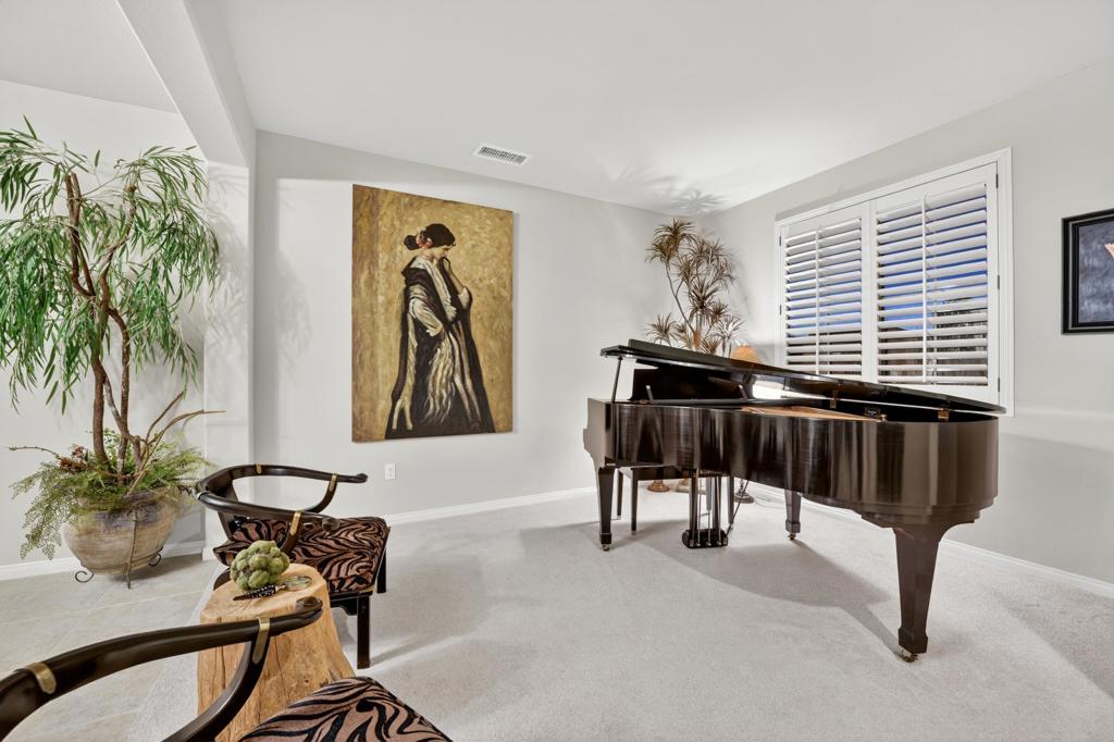 MLS #219136198DA image #5