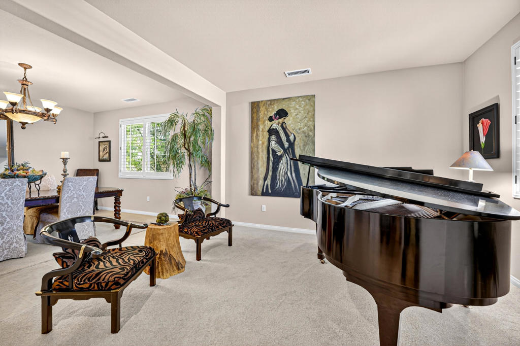 MLS #219136198DA image #6