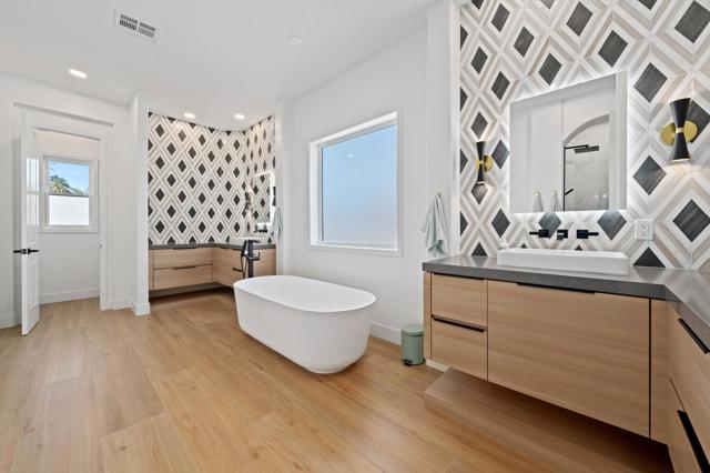 MLS #219136201DA image #12