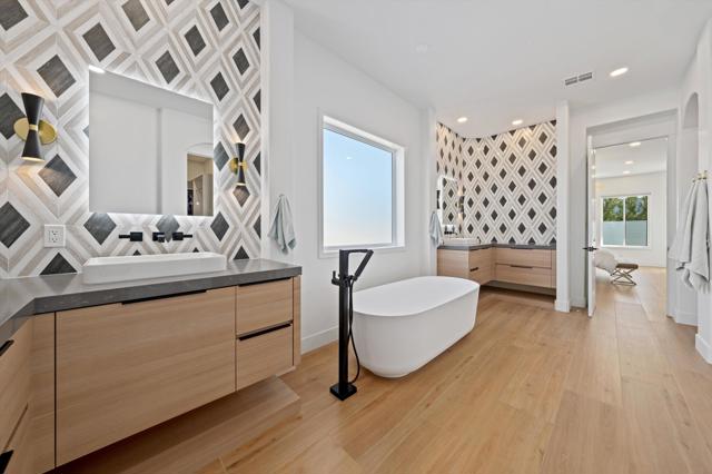 MLS #219136201DA image #13