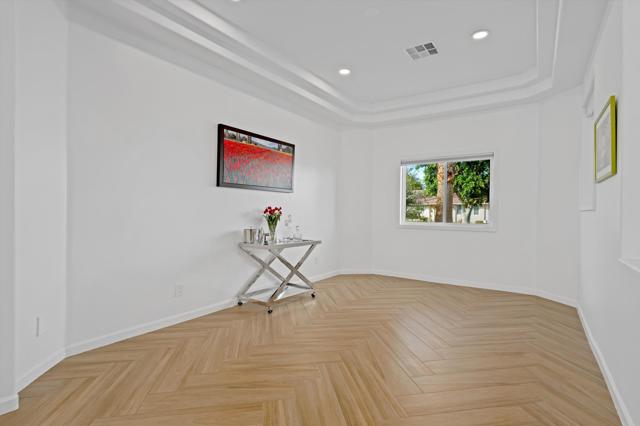 MLS #219136201DA image #32