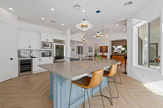 MLS #219136201DA image #6