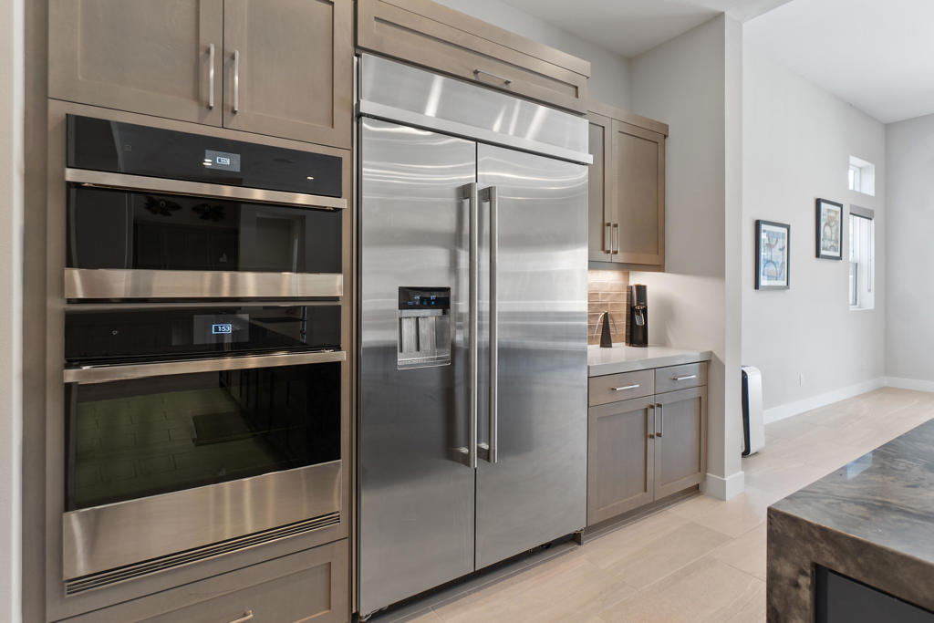 MLS #219136211DA image #3