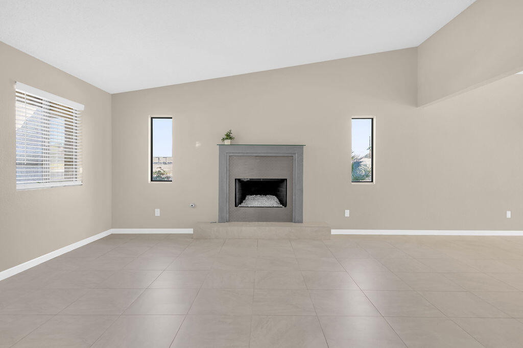 MLS #219136212DA image #10