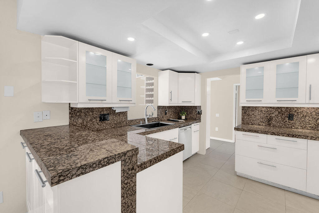 MLS #219136212DA image #17