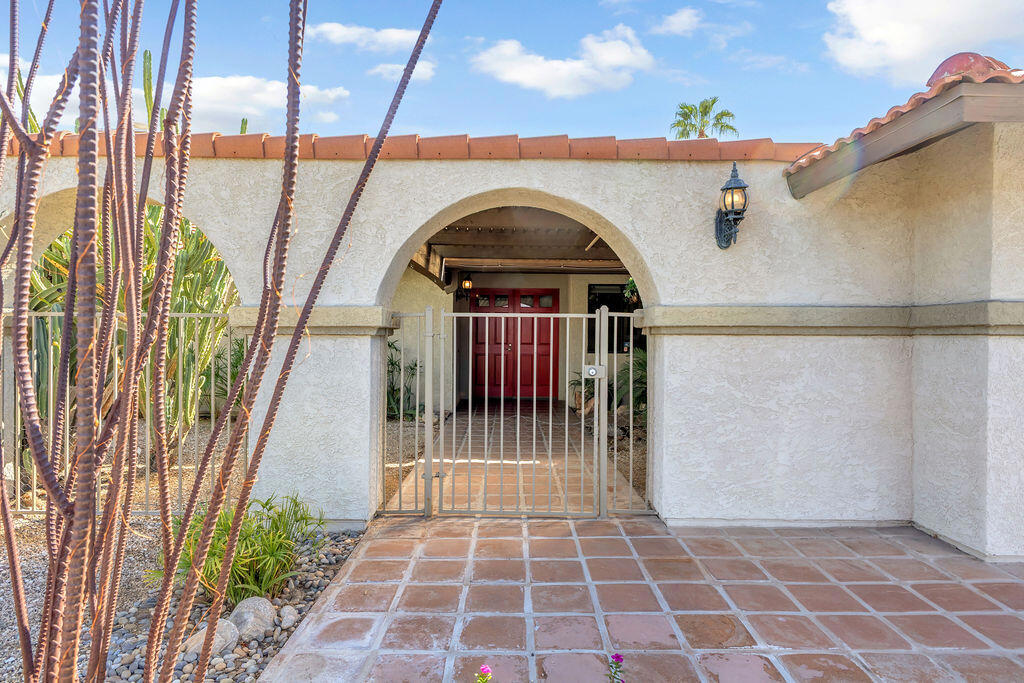 MLS #219136212DA image #2