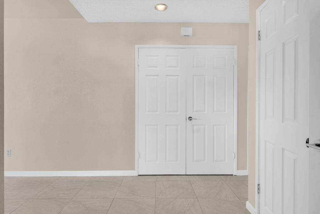 MLS #219136212DA image #6