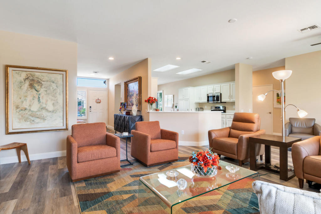 MLS #219136213PS image #6