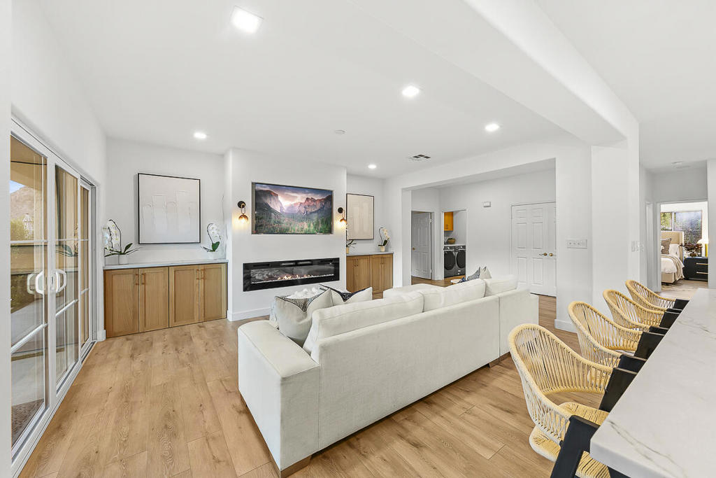 MLS #219136219DA image #14