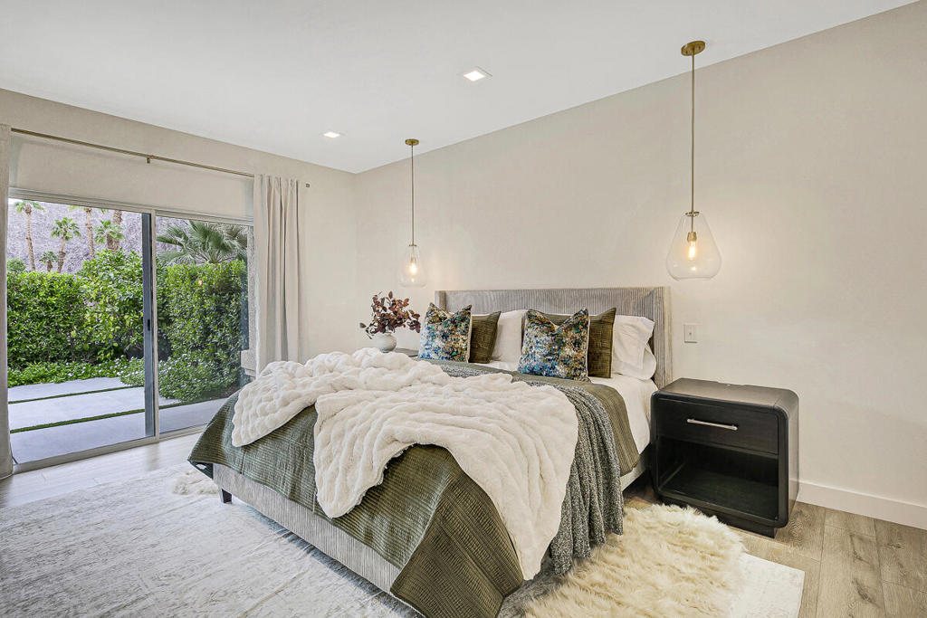 MLS #219136219DA image #17