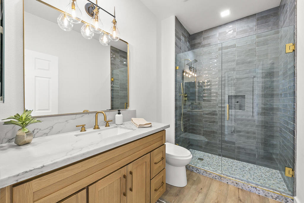 MLS #219136219DA image #22