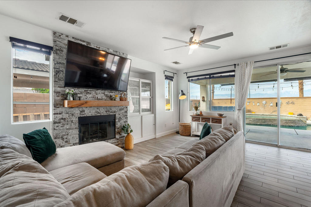 MLS #219136225DA image #14