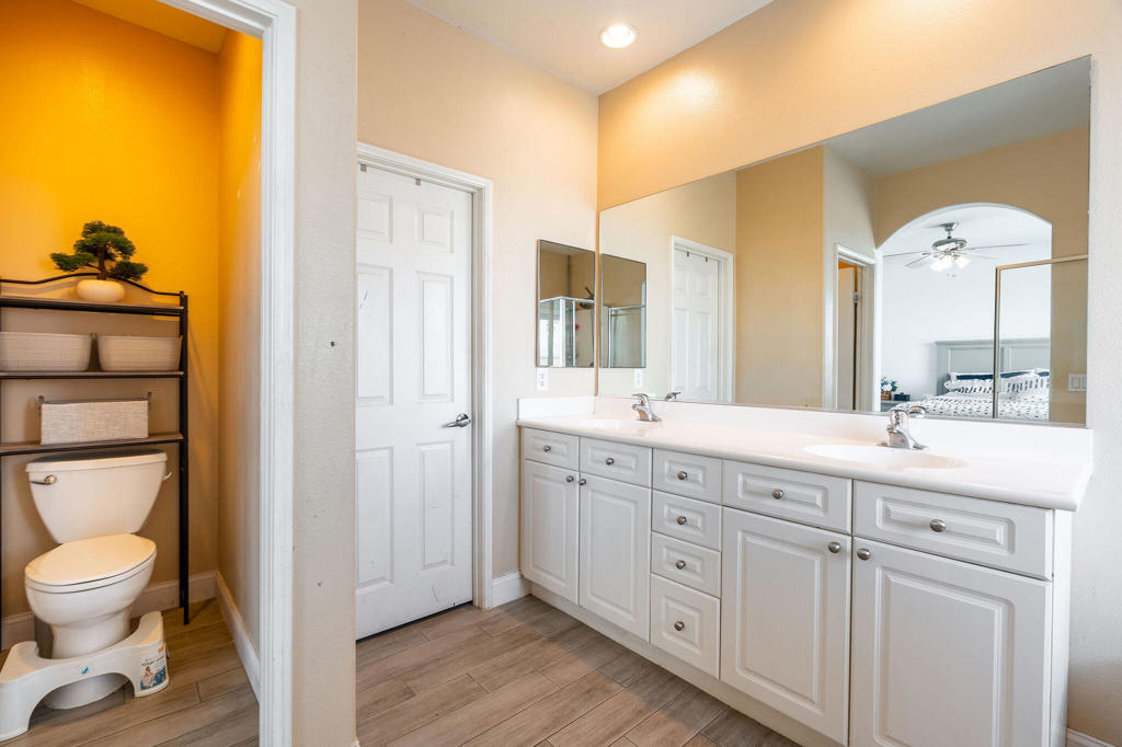 MLS #219136225DA image #23