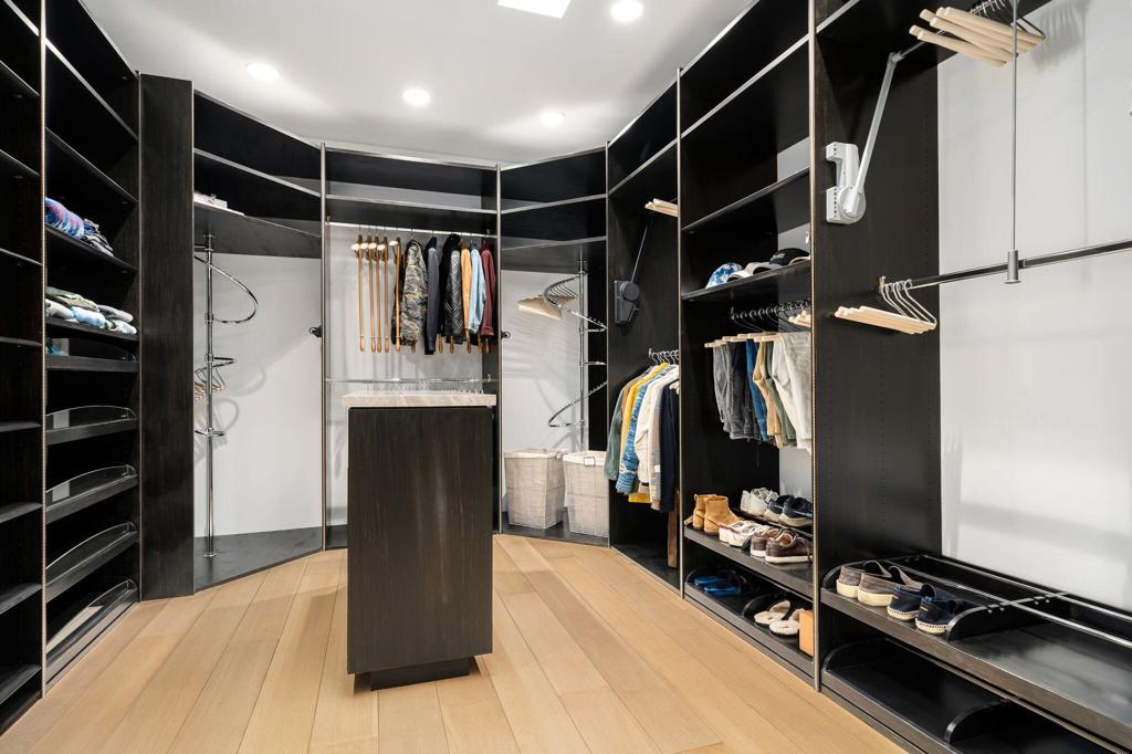 MLS #219136228DA image #22