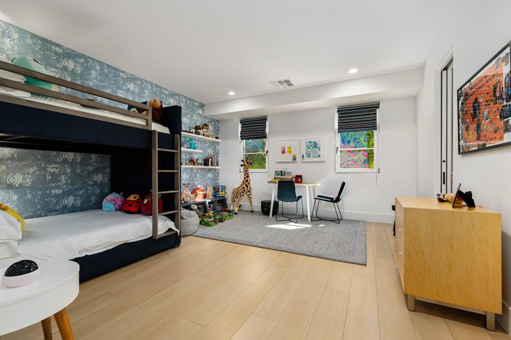 MLS #219136228DA image #24