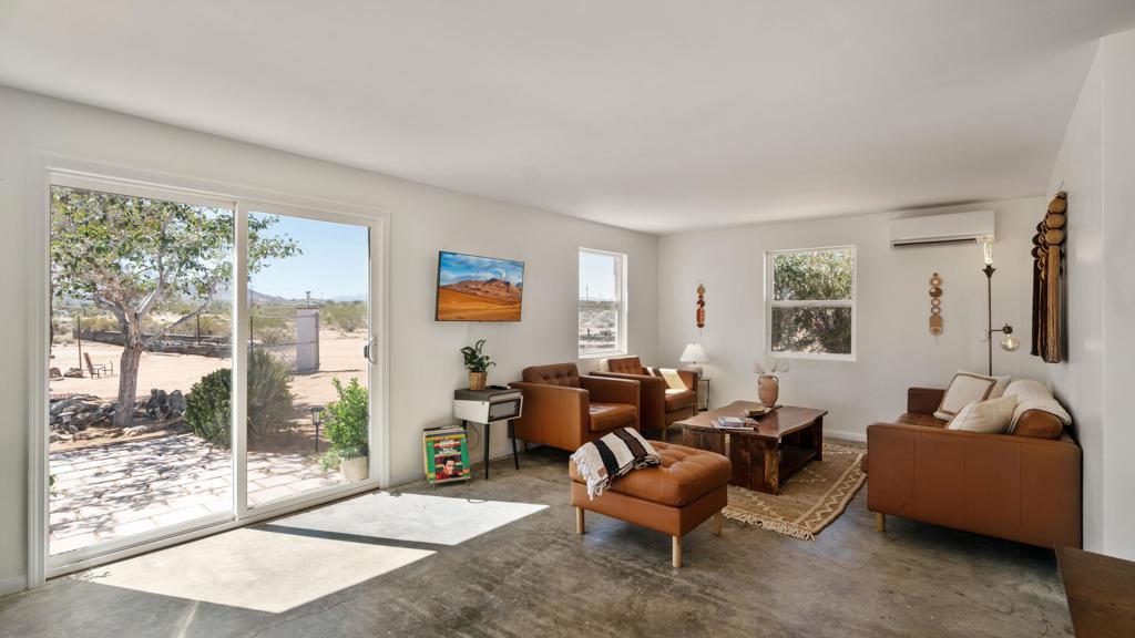 MLS #219136231DA image #12