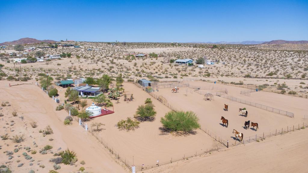 MLS #219136231DA image #3